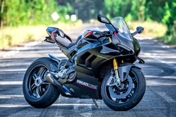 Fuvarozó Motorkerékpár Ducati Panigale -ban/-ben Oslo Norvégia
